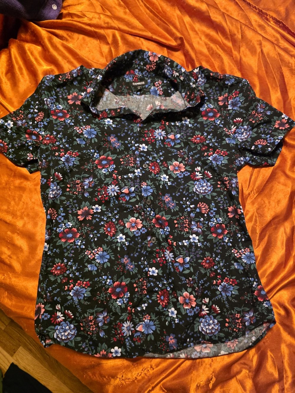 Mens Express Black Floral Short Sleeve Button-Down Shirt with Red & Blue Blooms